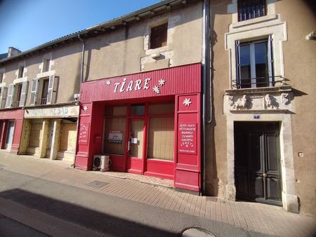 local commercial 3 pièces 168 m² chauvigny