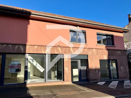 local commercial 168 m²