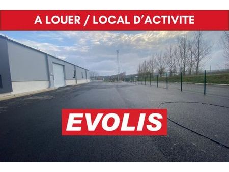 local d'activité 1 800 m²