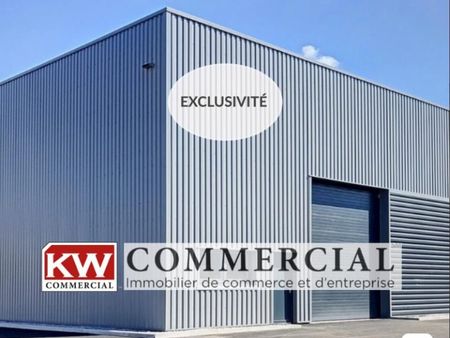 local industriel 915 m²