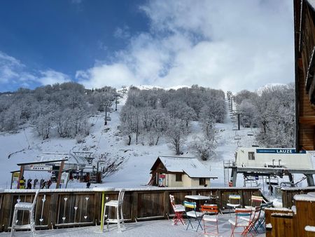 restaurant bar discothèque aux pieds des pistes de ski