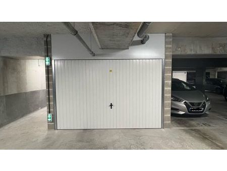 garage/box 18 m² lognes