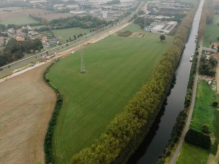 opportunité unique : 7 lots de terrain industriel