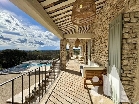 gordes - maison en pierre renovee avec piscine et vues panoramiques à vendre à gordes. cet
