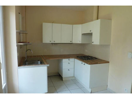 location appartement 1 pièces 34m2 grenoble 38000 - 552 € - surface privée