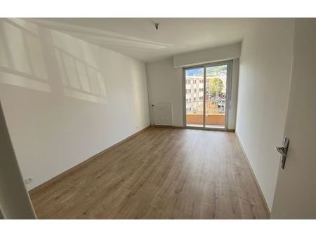 location appartement 2 pièces 56 m² gap (05000)