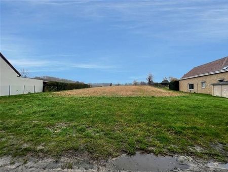 superbe parcelle de terrain à bâtir(+/- 43a49ca) bénéfician