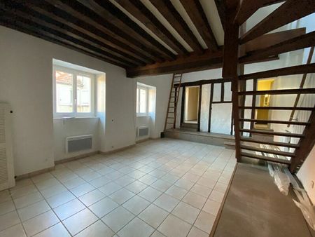 location appartement  48.54 m² t-2 à arpajon  700 €