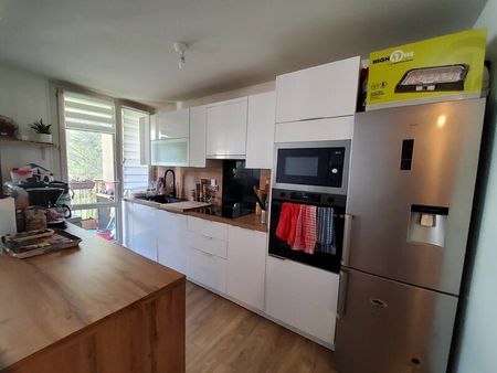 location appartement  73.05 m² t-3 à livry-gargan  1 200 €