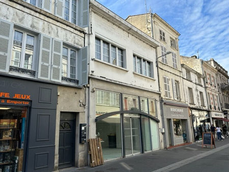 location local commercial  312.00m²  rochefort