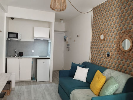 location appartement 1 pièces 17m2 marseille 8eme (13008) - 580 € - surface privée