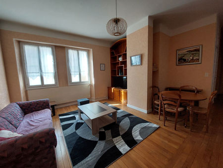 location appartement 3 pièces 63m2 rodez 12000 - 600 € - surface privée