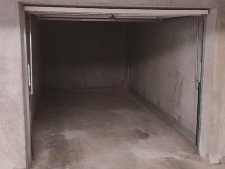 garage/box sécurisé bonneville