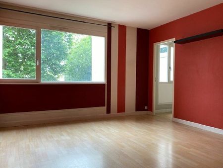 location appartement  m² t-2 à saint-jean-de-braye  535 €