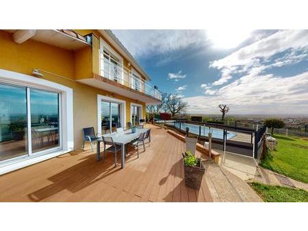 bien d'exception maison t6 à vendre piscine terrasses vue panoramique