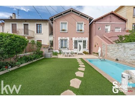 maison en très bon état de 139 m² avec terrasse  jardin et pi