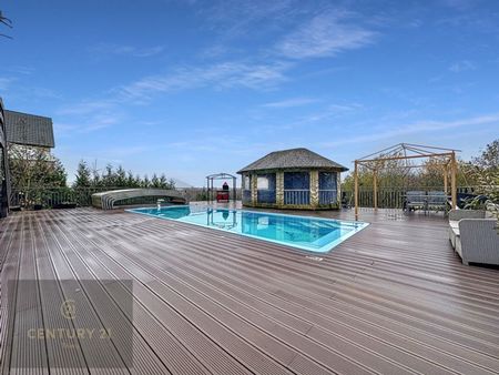 magnifique villa de 5 chambres avec piscine et jardin