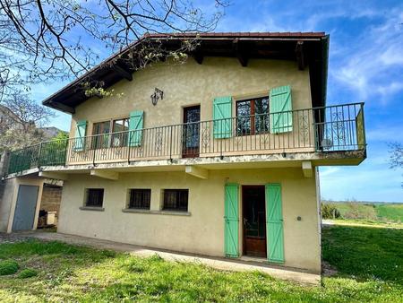 maison 115m2 sur un terrain de 760m2 avec une jolie vue