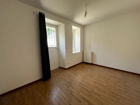 location appartement  30.83 m² t-2 à champs-sur-marne  732 €