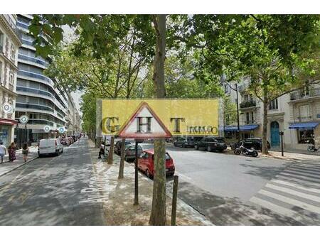 a louer 930m² de local commercial a paris 7 eme