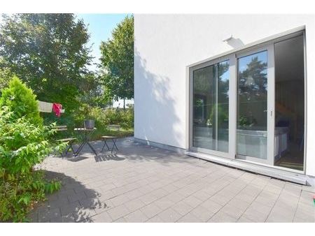 rdc/duplex de +/-90m² - 2ch + terrasse/jardin + poss. parkin