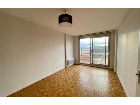 location appartement 2 pièces 57 m² villeurbanne (69100)