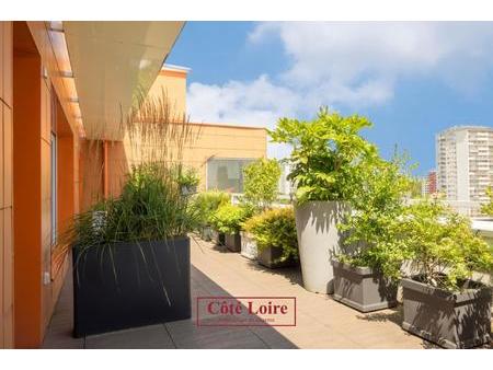 appartement 3 pieces a vendre a orleans avec terrasse de 80 m2  ascenseur et 2 parkings