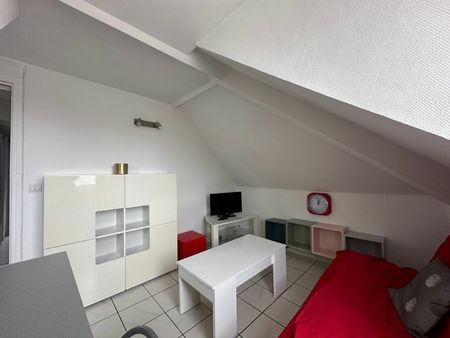 location appartement  m² t-2 à crosne  690 €