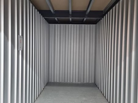 location box de stockage / garde meubles de 2m² à 17m² à partir de 40/mois