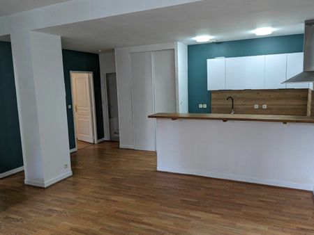 location appartement  60.23 m² t-3 à terrasson-lavilledieu  540 €