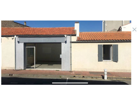 location local commercial  44.00m²  rochefort