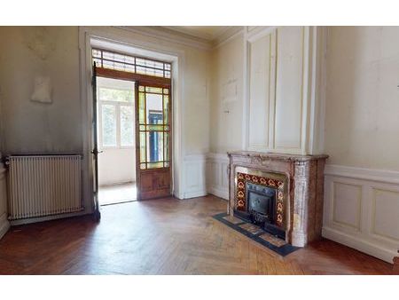 appartement lyon 7 220 m² t-4 à vendre  630 000 €