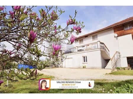villa de 111.24m2 avec terrasse  joli terrain  garage et atelier  à vinay