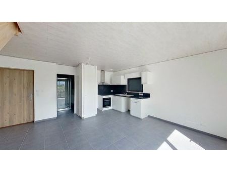 location appartement  m² t-3 à reignier-ésery  1 350 €