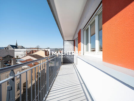 a deux pas du parc st marie : appartement avec balcon et garage