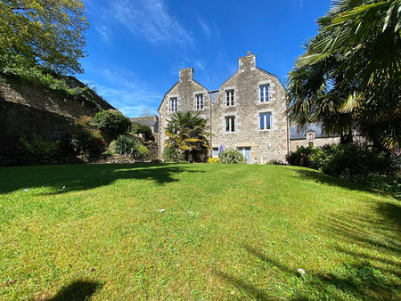 vente maison à dinan (22100) : à vendre / 431m² dinan