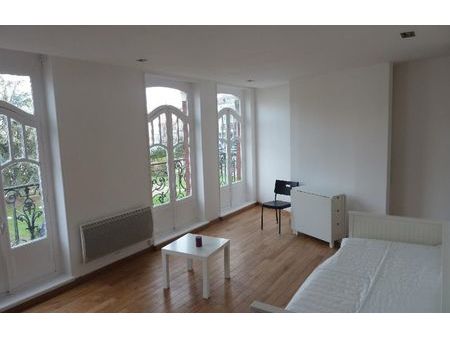 location appartement 1 pièce 33 m² lille (59000)