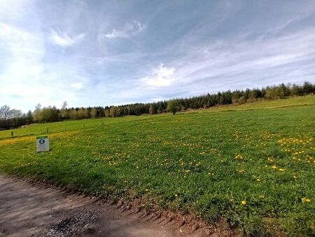 très beau terrain à bâtir de plus de 2000m²