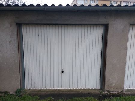 garage / box 18m2