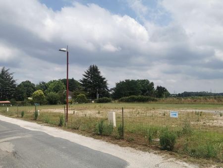 terrain 450 m² puynormand
