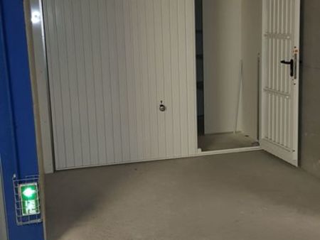 box / garage résidence sécurisée (6 25 m²)