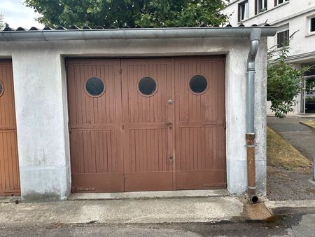 box / garage - maisons-alfort - ligne 8 - accès a4 - 15 m2
