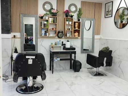 local beauté  salon esthétique  coiffure 55 m²