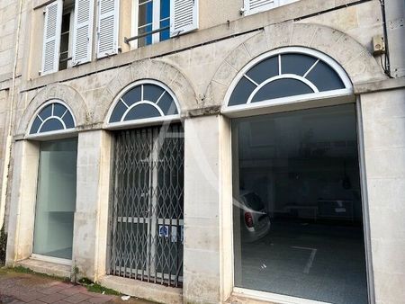 local commercial 63 m² rochefort