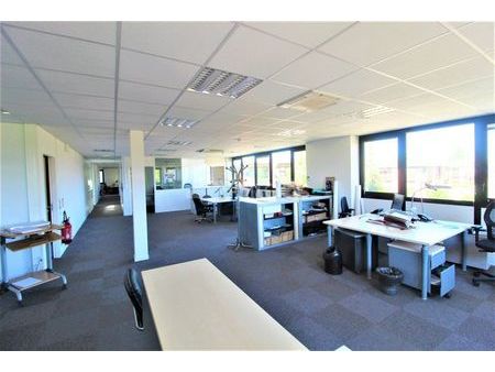 bureaux 200 m²