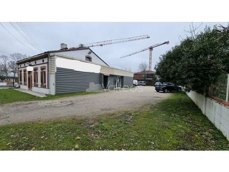 local commercial 175 m²
