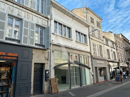 local commercial 312 m² rochefort
