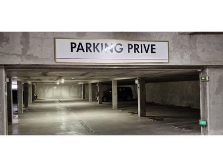 parking en sous-sol proche moillesulaz
