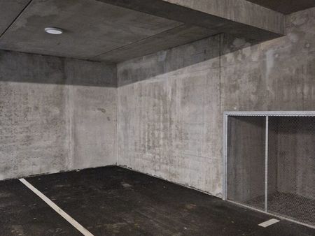 place parking souterrain (fermée)