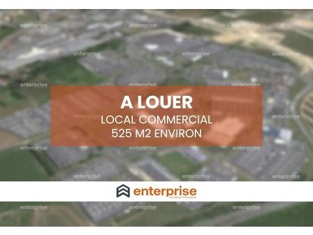 local commercial 525 m²